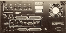AKAI: DD-1000: Rückansicht
