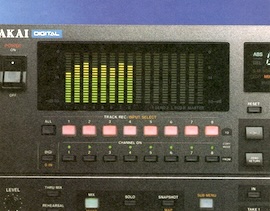AKAI: DR8: Mixer