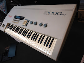 AKAI: S-1000KB