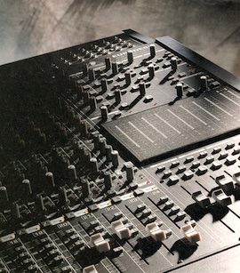 BEHRINGER: Eurodesk MX8000