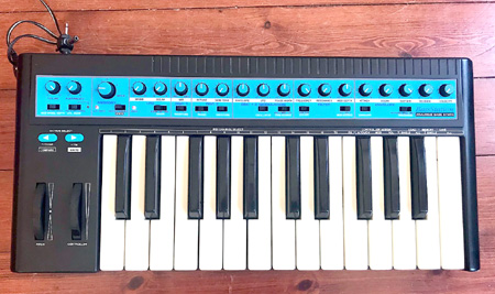 NOVATION: BassStation<