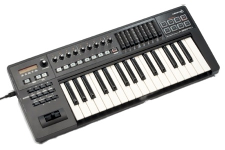 ROLAND: A-300 Pro