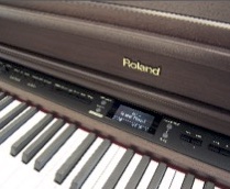 ROLAND: HP-207e: Rosenholz