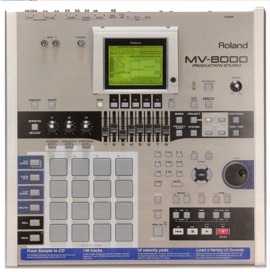 ROLAND: MV-8000: Frontansicht