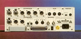 YAMAHA: CBX-D5: Rückansicht