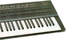 YAMAHA: DX-7 II (rechte Seite)