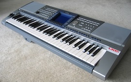 YAMAHA: PSR-1500