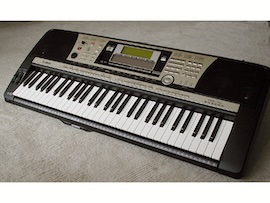 YAMAHA: PSR-740